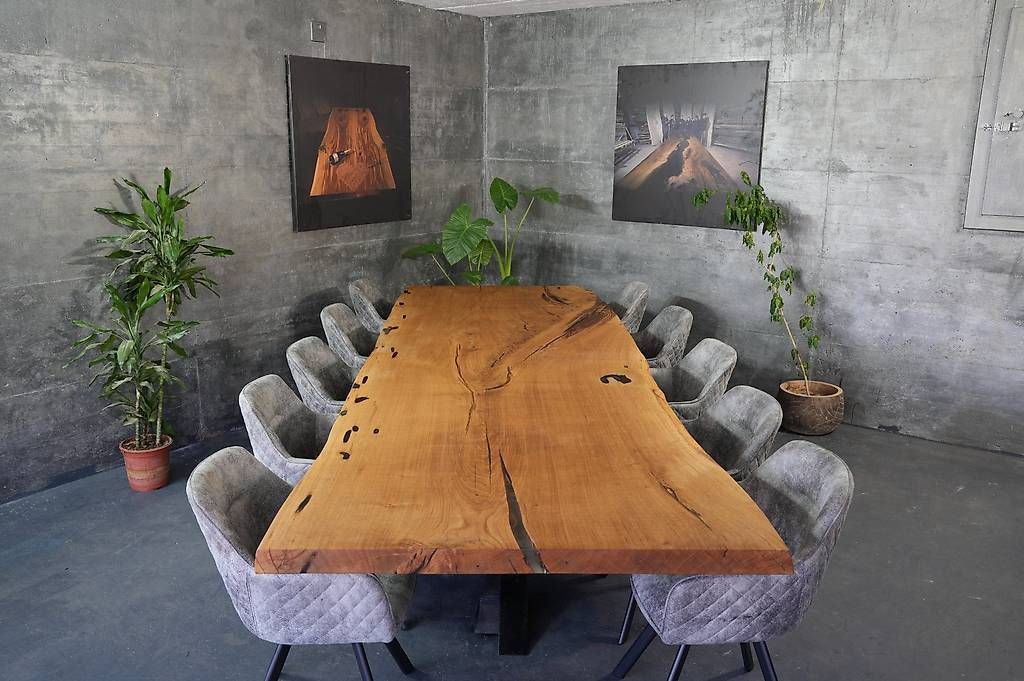 Tavoli: Wunderschöner Esstisch aus 1 Stück Eiche – Usato da Walchwil venduto da Swissdesign_Haag 5