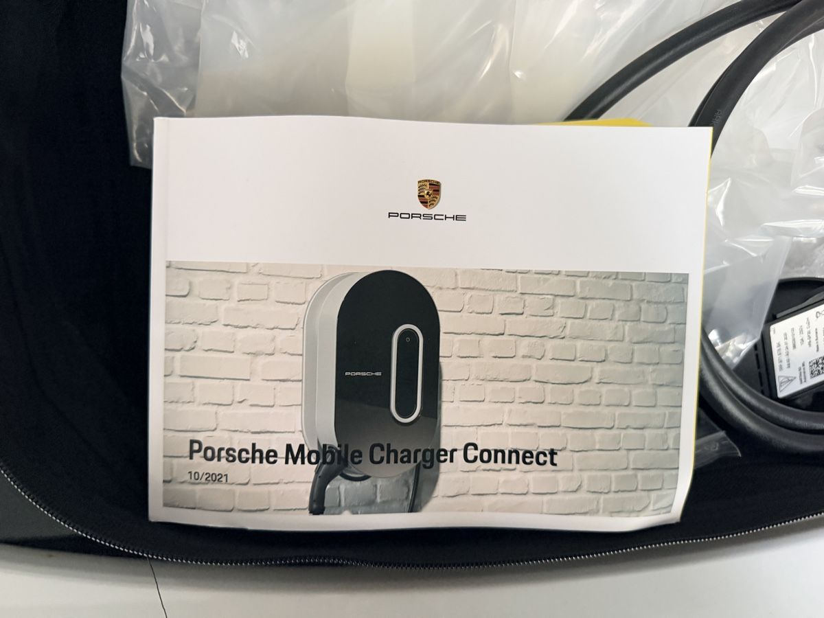 Chargeurs de batterie: Porsche Ladegerät 11 - 22 kw – Neuf (Voir description) à Büron par 009001 1