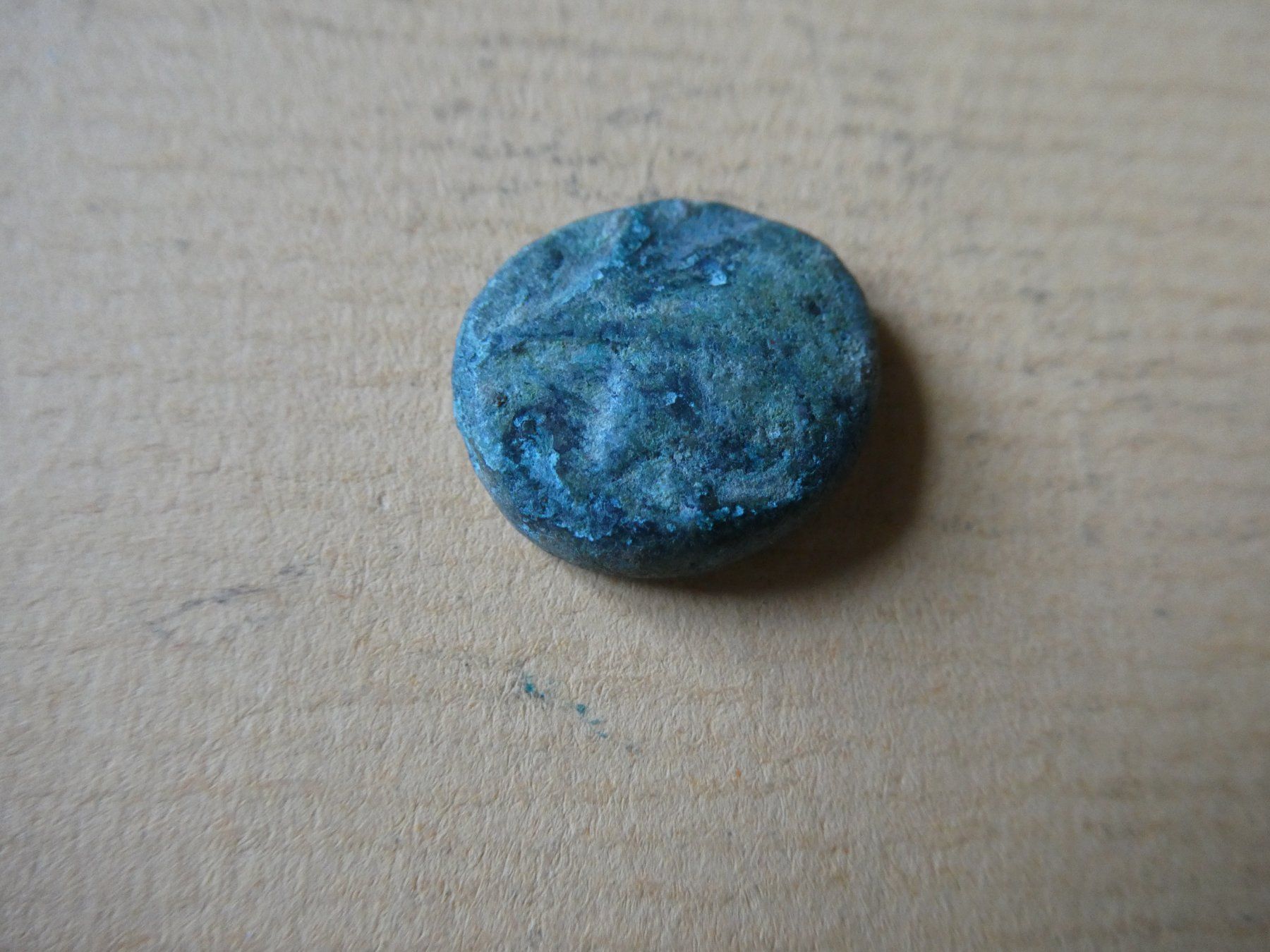 Tutti le monete: uralte Bronzemünze 14 mm     3.45 g – Usato da Hinterforst venduto da Rohusri