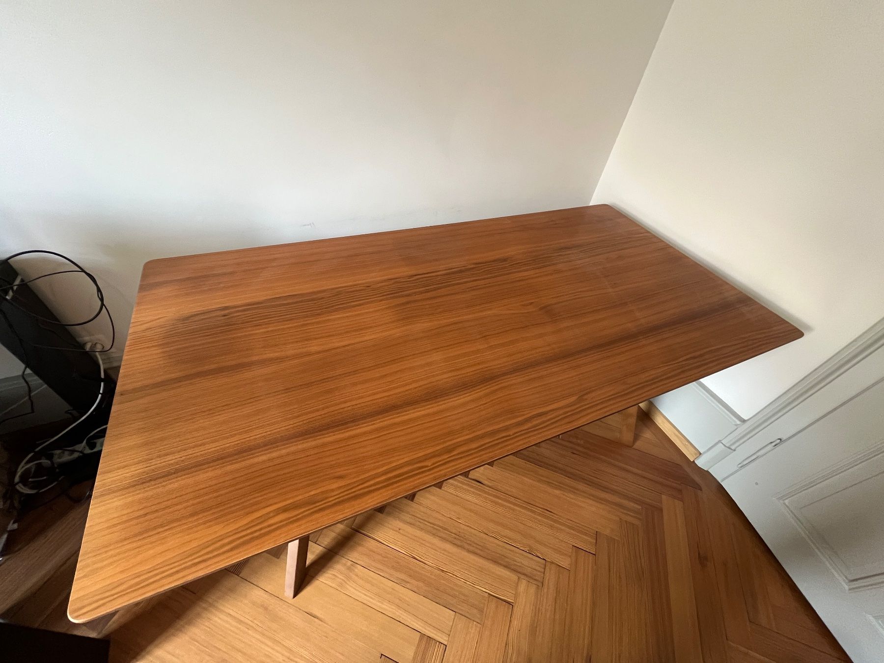 Pfister Tables: Esstisch / Schreibtisch – D'occasion à Bern par nic_c5xt 5