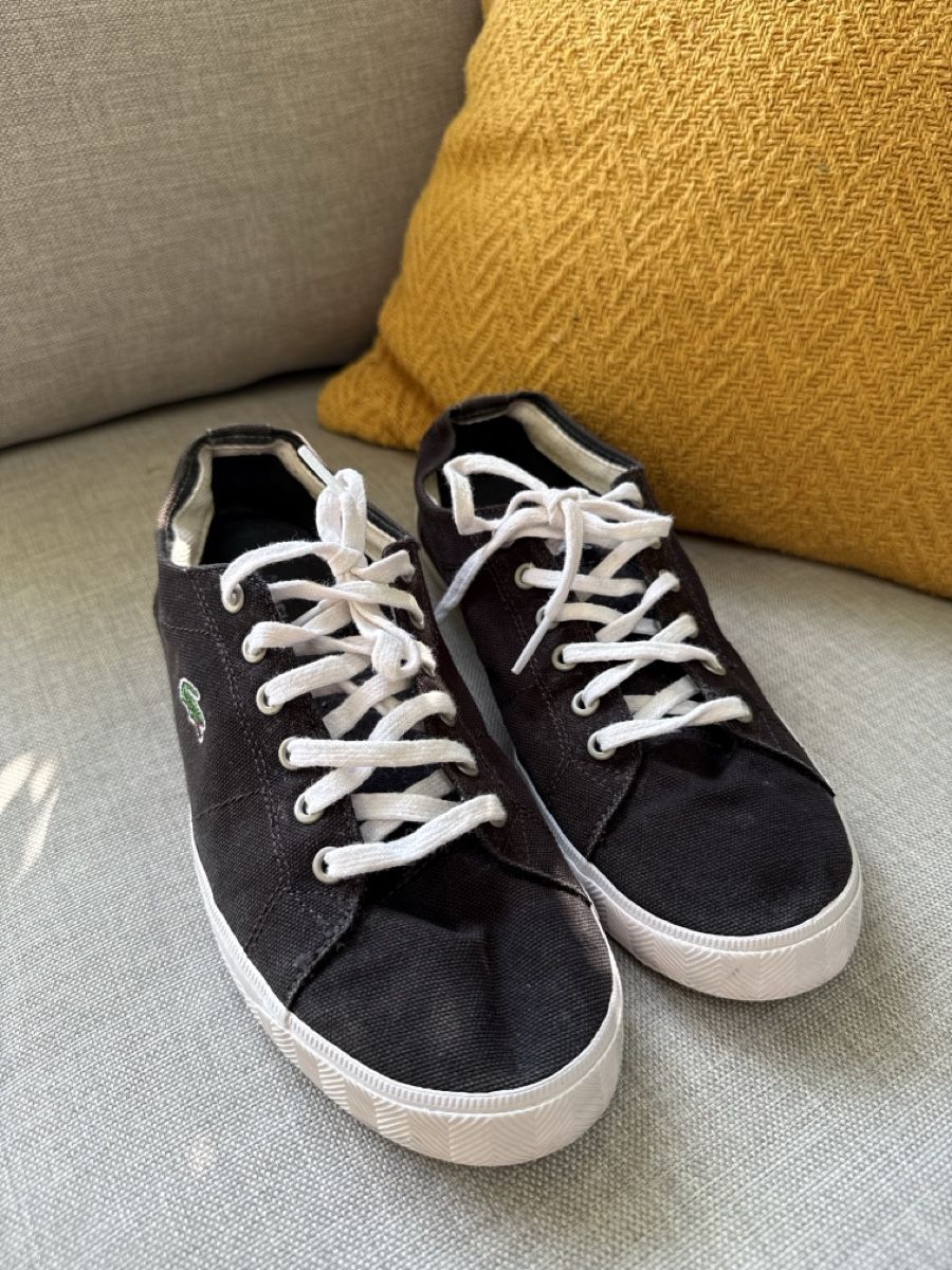 Lacoste Damenschuhe: Lacoste Damenschuhe schwarz Gr. 39,5 – Gebraucht aus Ottikon von Domito