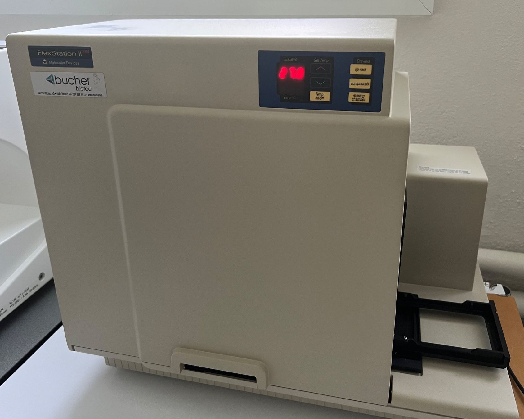 Pellicole: Lecteur de plaques Molecular Devices FlexStation II 384 – Usato da Basel venduto da La.Bonne.affaire
