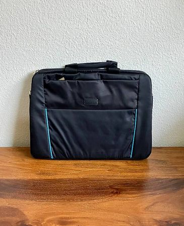 Laptop-Tasche / Slim Case / DICOTA
