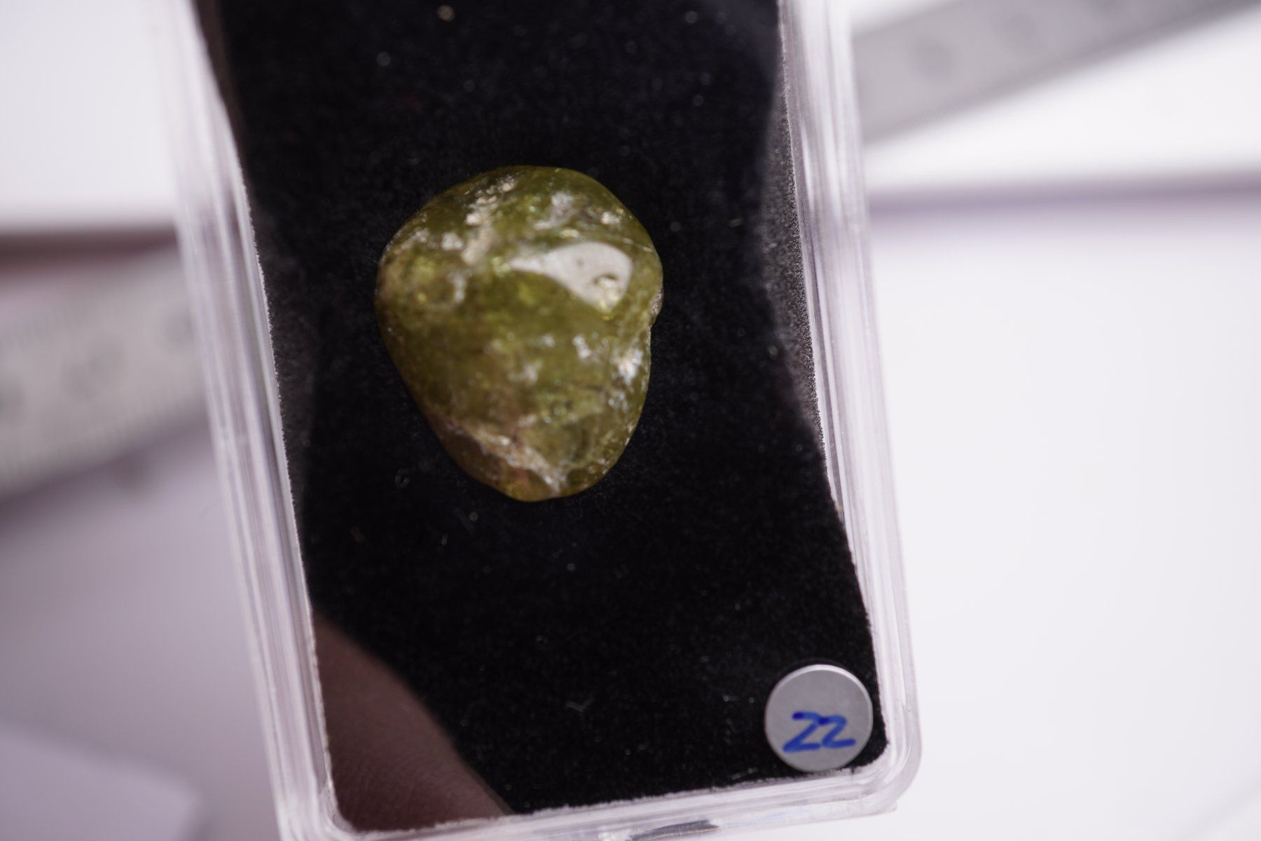 Minerali & Pietre curative: Olivin   Poliert     im Böxli – Nuovo e nell'imballaggio originale da Eschenbach SG venduto da topstone 2