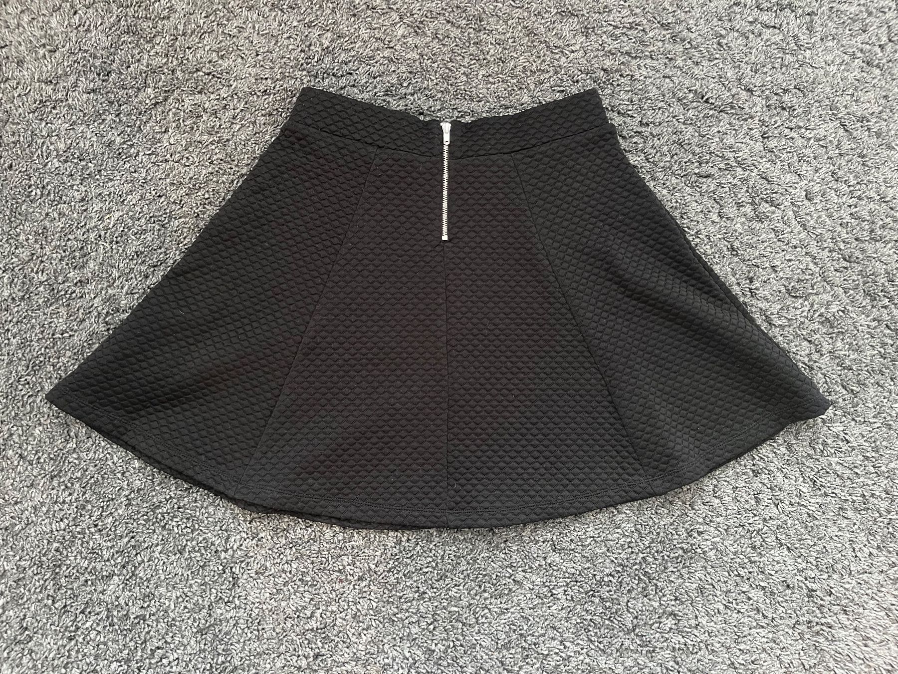 H&M Gonne: Schwarzer Rock – Usato da Rain venduto da Rasala3 1