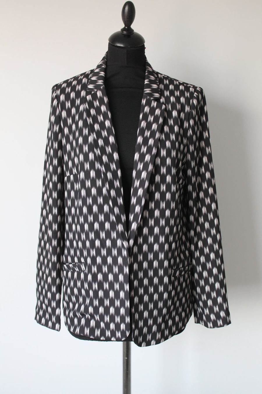 H&M Giacche: Blazer souple H&M taille 40 – Usato da Chez-le-Bart venduto da jasse