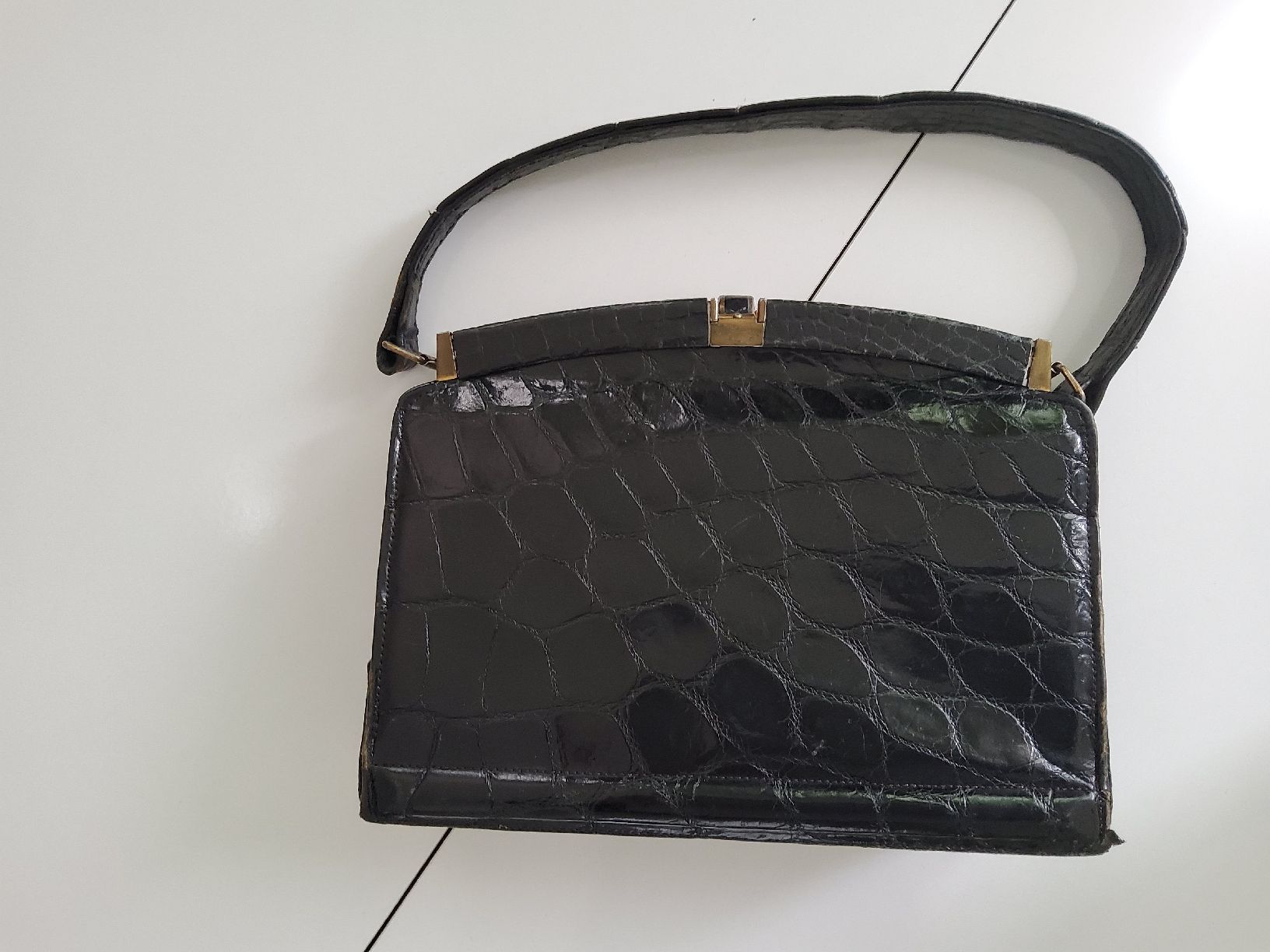 Taschen für Damen: Vintage - Handtasche, Frankreich – Gebraucht aus Oberwangen b. Bern von rol_p5g6