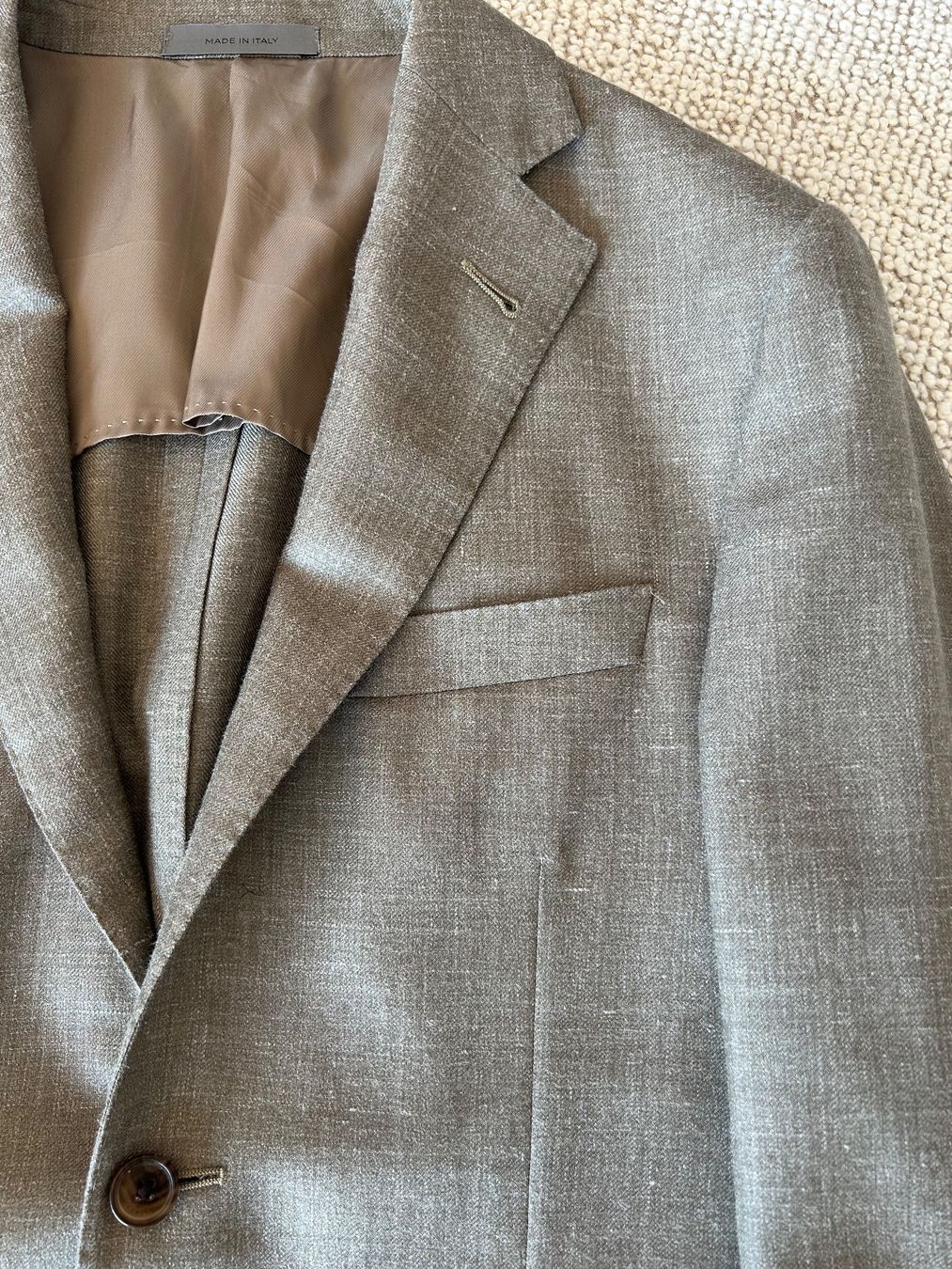 Corneliani Giacche: Corneliani Blazer 48 – Nuovo (secondo la descrizione) da Erlenbach ZH venduto da Syssi_C 2