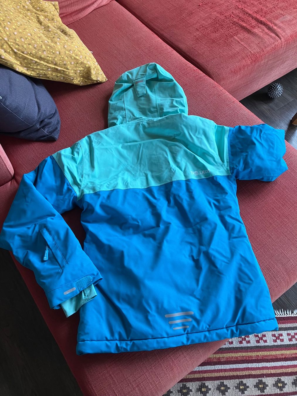 Trollkids Jacken & Mäntel: Winterjacke Trollkids 164 – Gebraucht aus Russikon von Russikon 2