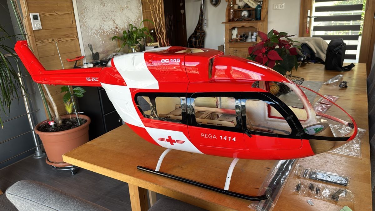 Rega RC Modellbau: Fuselage EC 145 rega – Gebraucht aus Le Locle von Nassim25