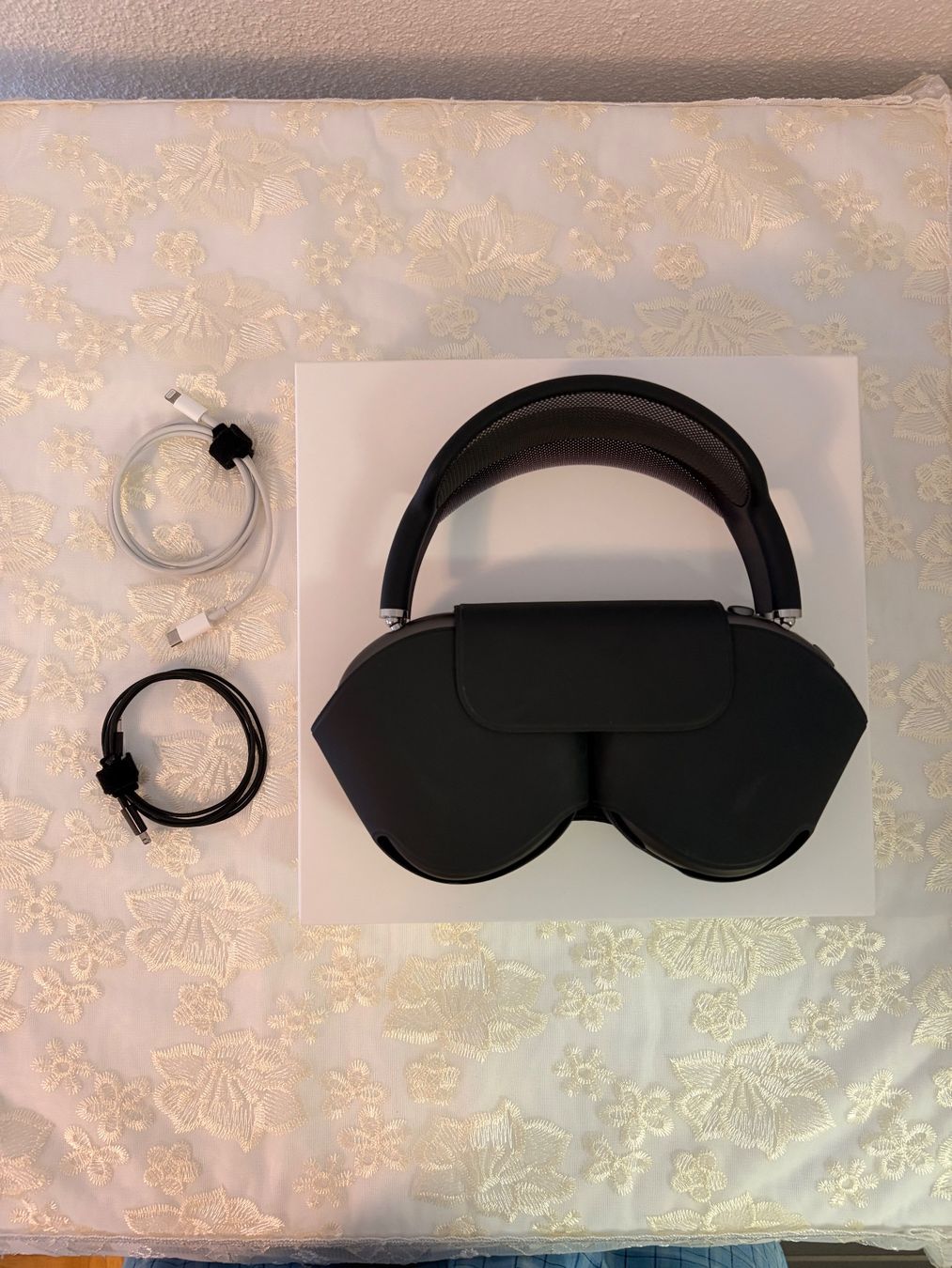 Apple Cuffie: Apple AirPods Max Kopfhörer Space Grau mit Smart Case – Usato da Olten venduto da emin93 1