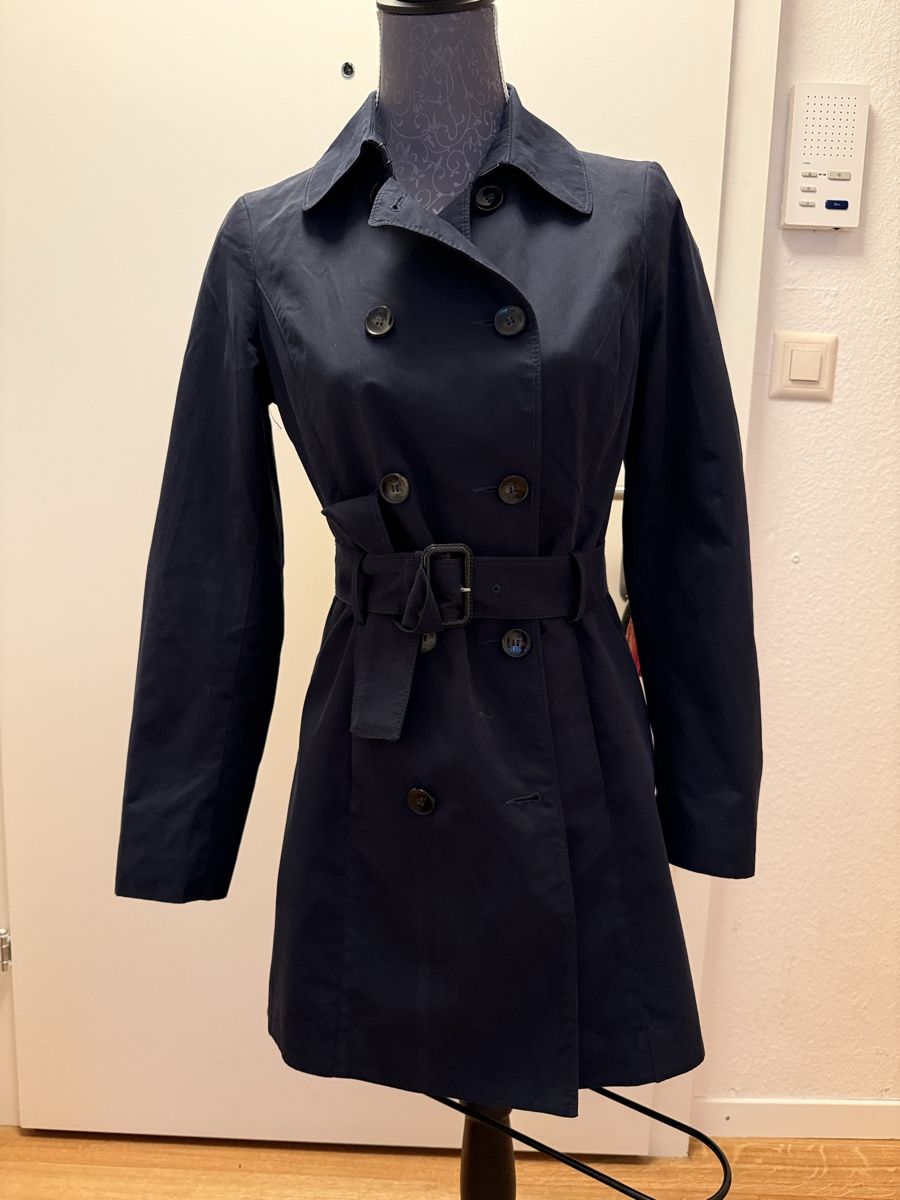 Benetton Cappotti: Benetton Trench Coat, Dark Blue, Elegant - Size Medium – Usato da Horgen venduto da Salomee02