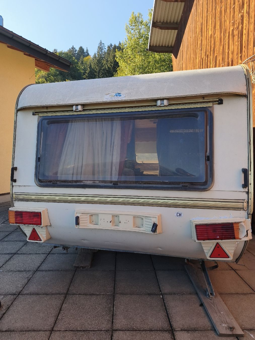 Tabbert Véhicules de camping: Caravane Tabbert 515 – Défectueux à Randogne par xbe_8yvp 1