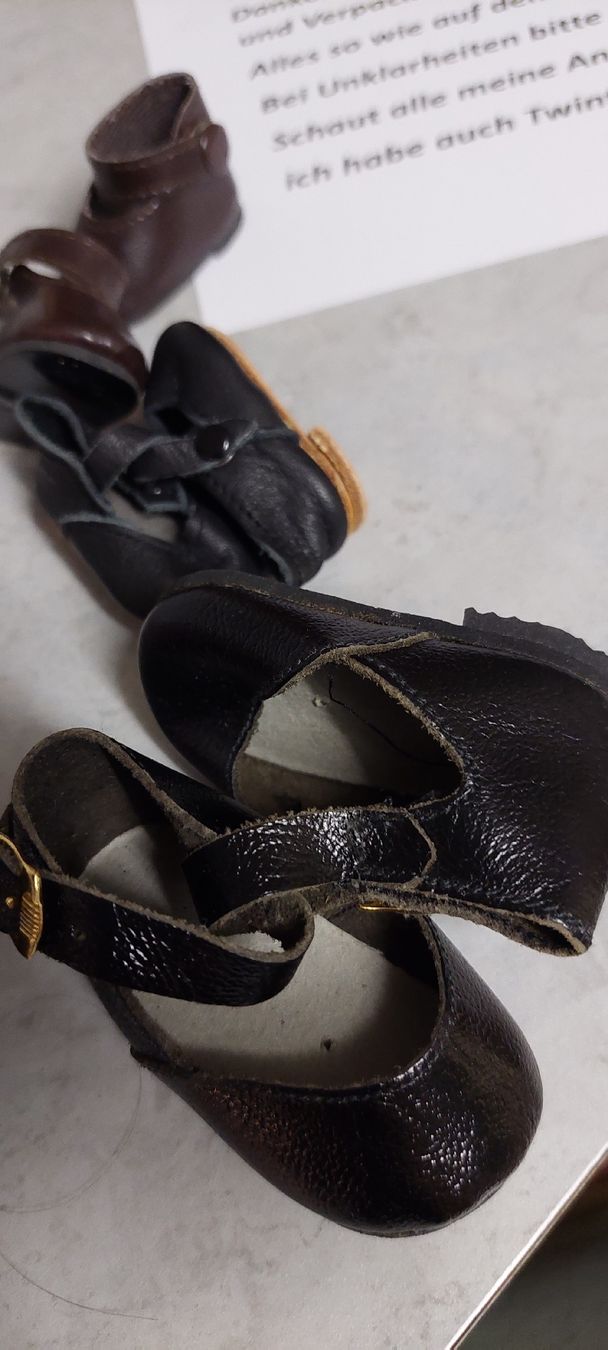 Puppen: 5 Paar Puppenschuhe  – Gebraucht aus Muri AG von nindo1 5