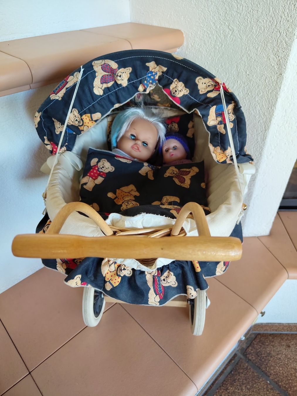 Voitures de poupées: Puppenwagen – D'occasion à Beinwil am See par Msunneschin 1