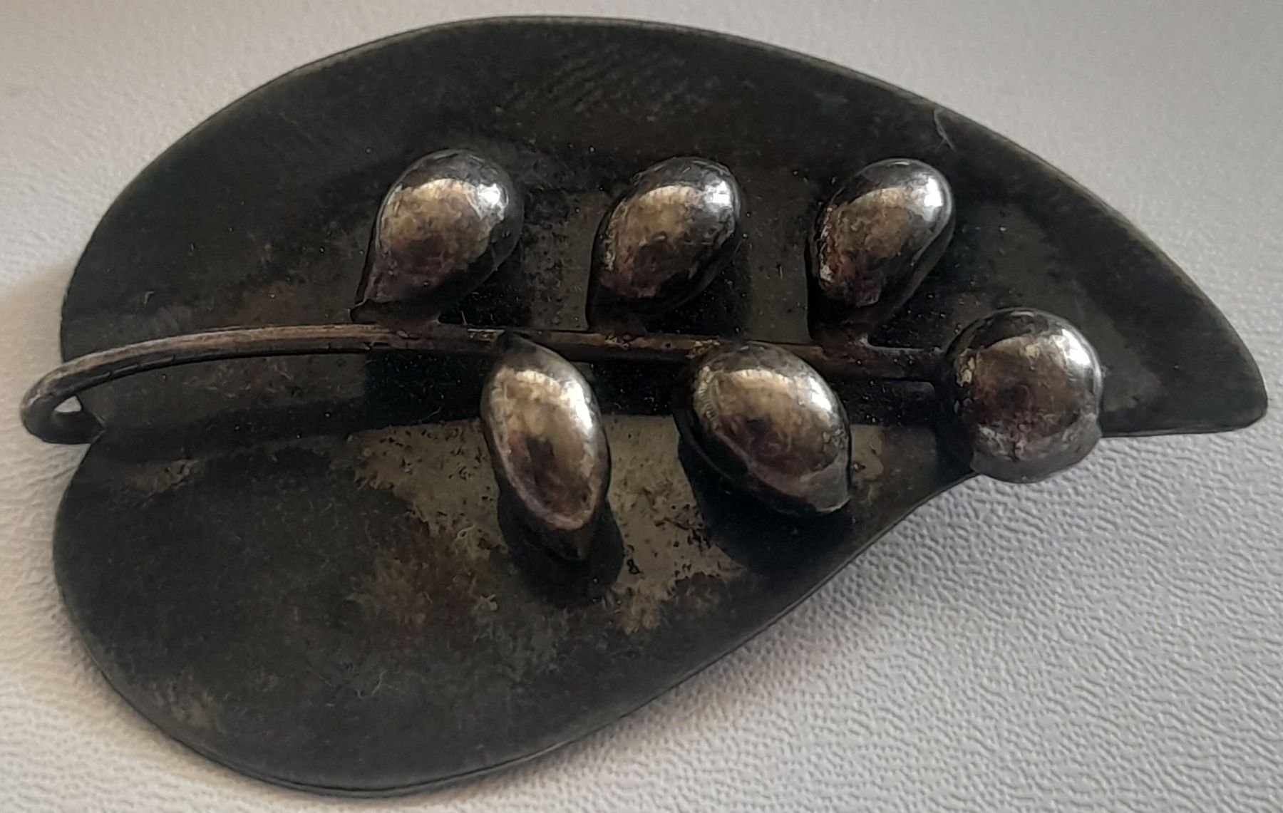 Broches & Aiguilles: Broche ancienne en argent 925. – D'occasion à Lausanne par Glam-Luxe 1