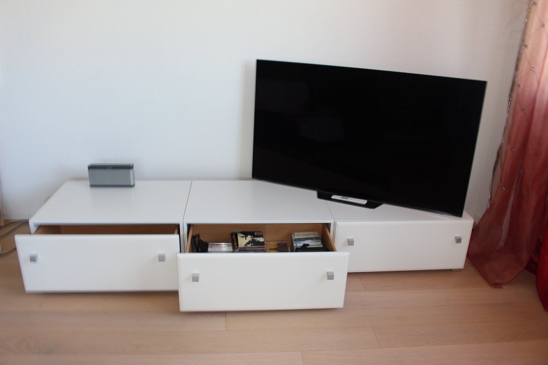 Mobili TV: TV-Möbel Lowboard, 3-teilig mit Schubladen – Usato da Chur venduto da JOMA_M