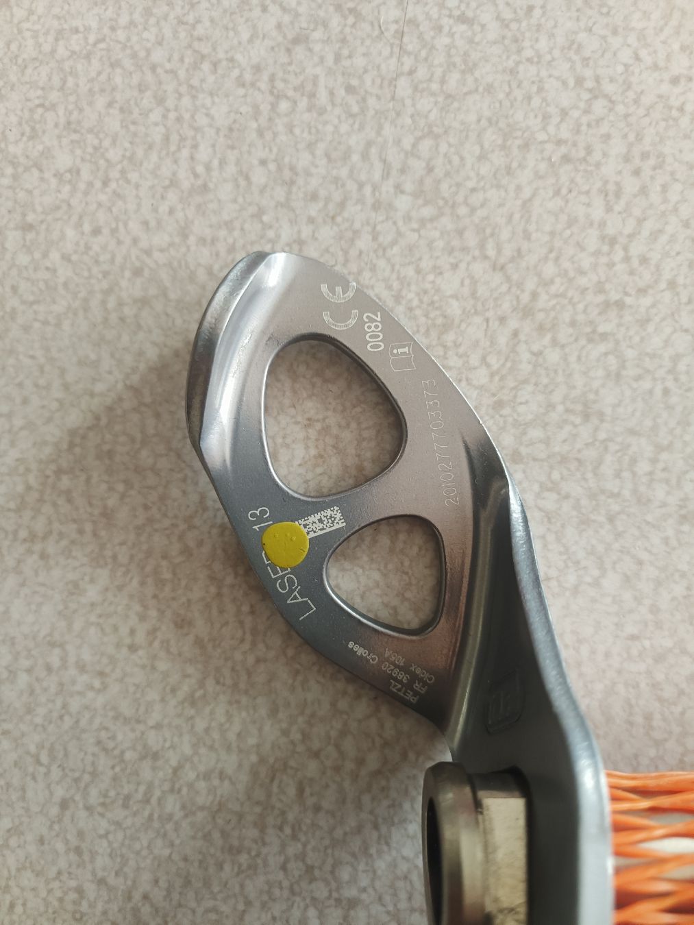 Kletterausrüstungen: Petzl Eisschraube – Neu (gemäss Beschreibung) aus Wichtrach von Quaglia.8 1