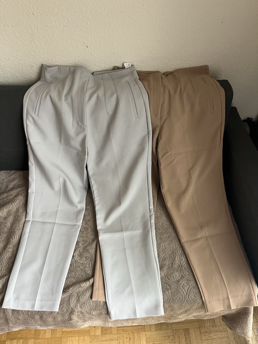 Zara Pantaloni: Pantalon beige et gris – Usato da Genève venduto da soraia.simao 1