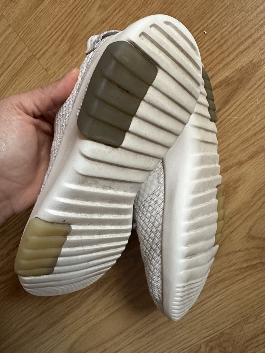 Adidas Scarpe da donna: Adidas Sneaker Gr. 38 2/3 oder 5.5 – Usato da Münsingen venduto da Secondhand89 1