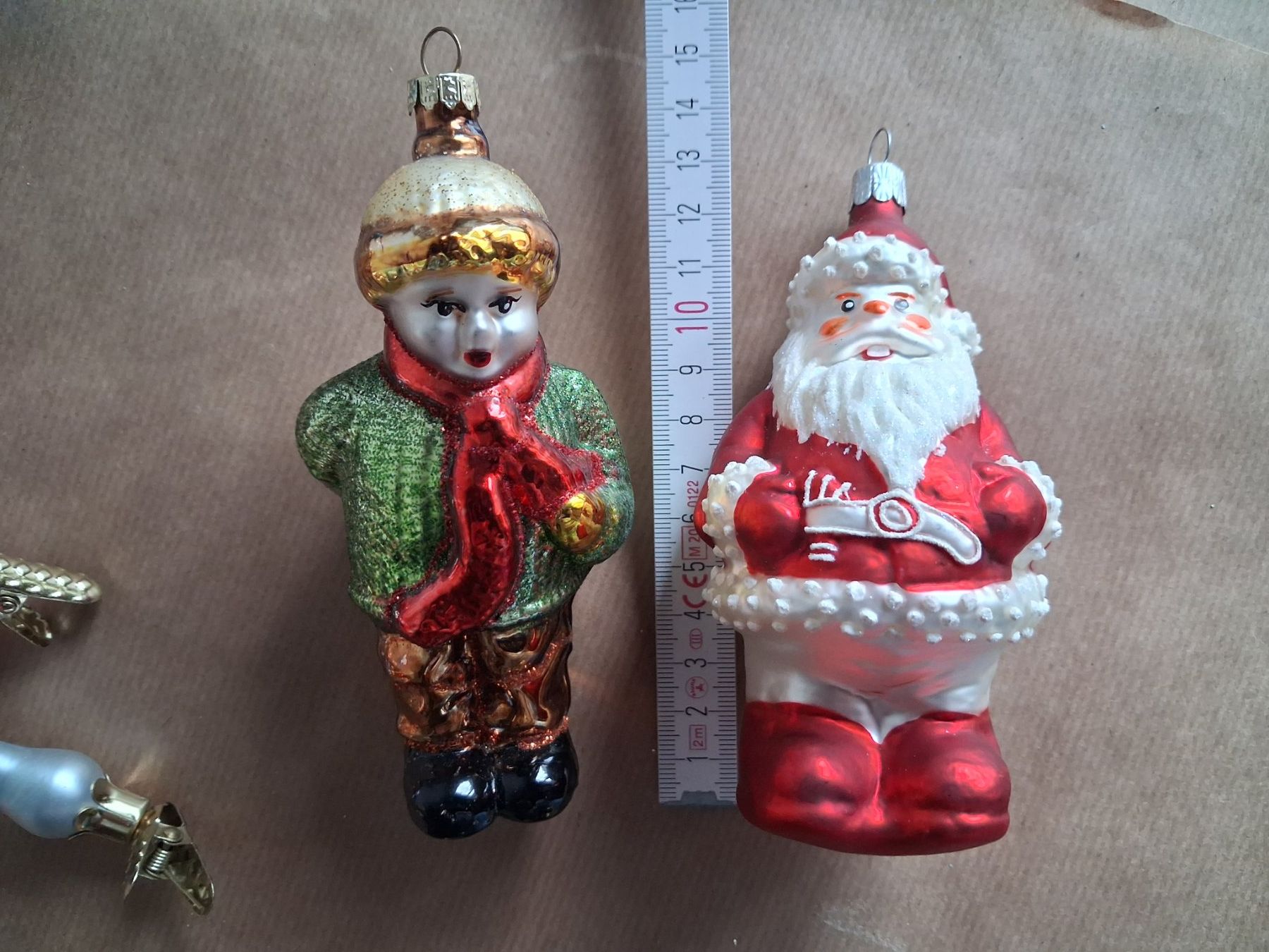 Tutte le decorazioni: 7 grössere Glas Weihnachtskugeln. Gem. Bildern – Usato da Hagendorn venduto da siwasi3 1