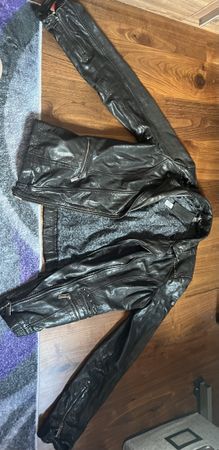 Echte Lederjacke ( Schwarz) Original Preis 400 Fr.-