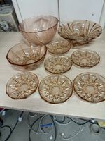 Service à dessert vintage en verre rose