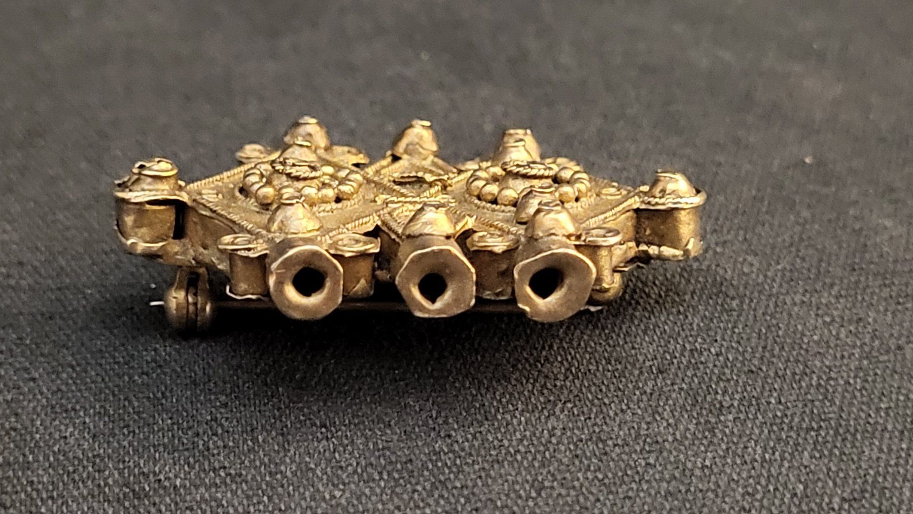 Broches & Aiguilles: Antike Brosche – D'occasion à Basel par spinne02 3