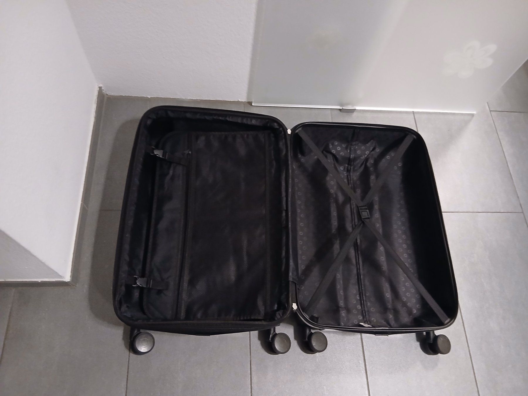 Valigie: Grosses Koffer – Usato da Birsfelden venduto da coccobello03 6