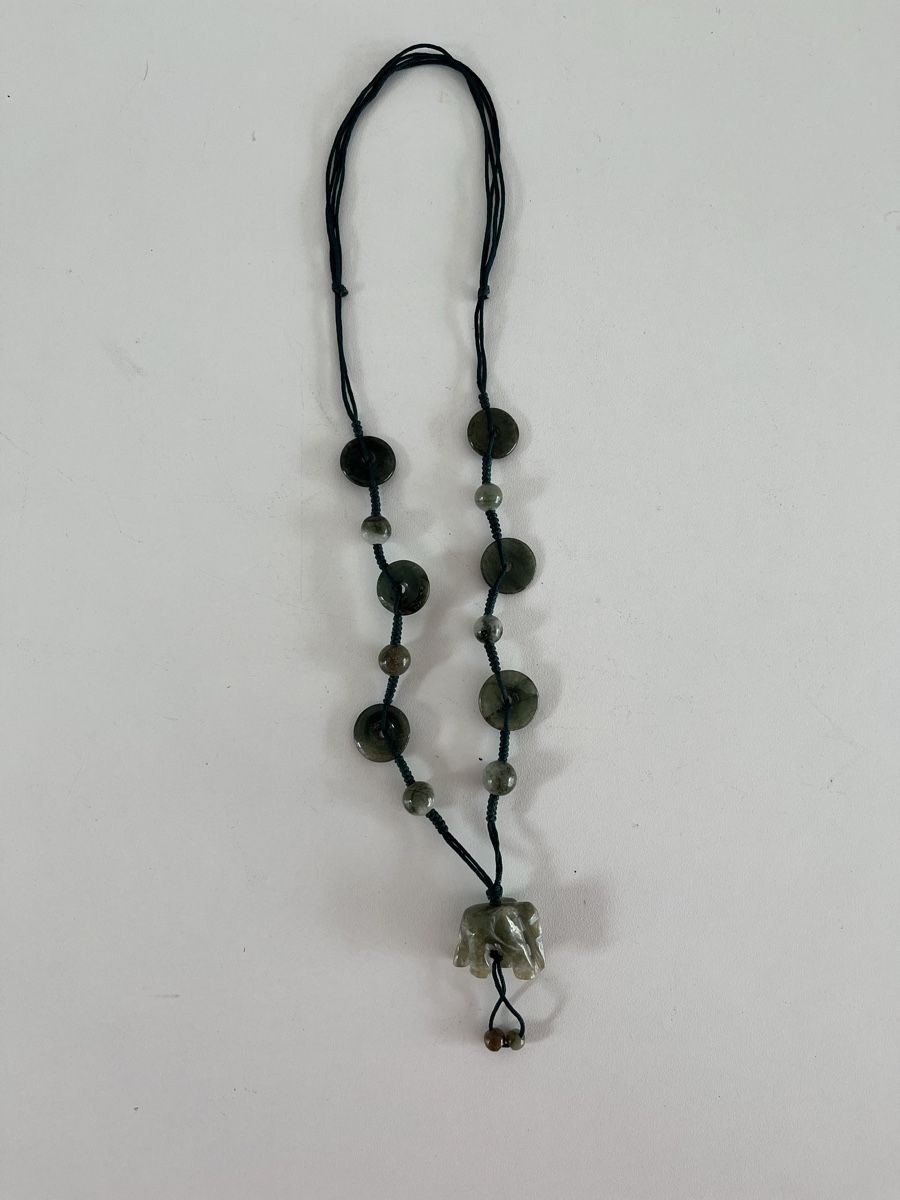 Catenine: Kette mit Elefant, Scheiben, Perlen / Jade ähnlicher Stein – Usato da Wetzikon ZH venduto da seli03 3