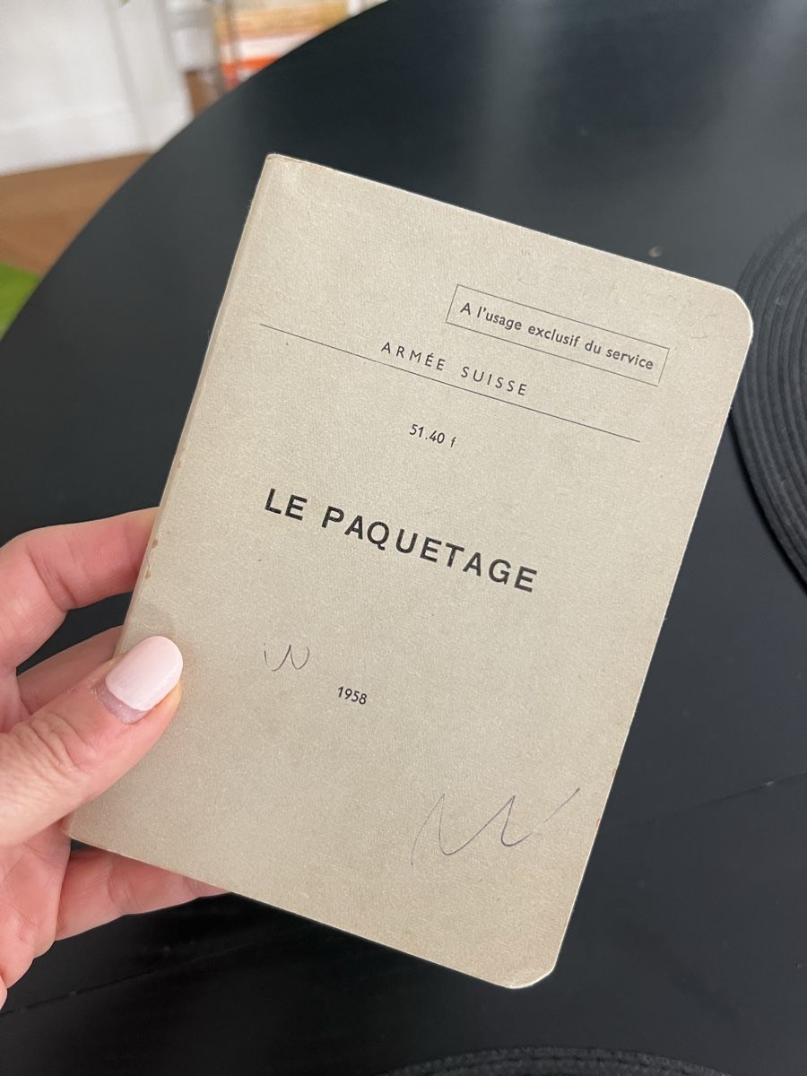 Livres: Le Paquetage Schweizerarmee 1958 – D'occasion à Schaffhausen par vandemonian