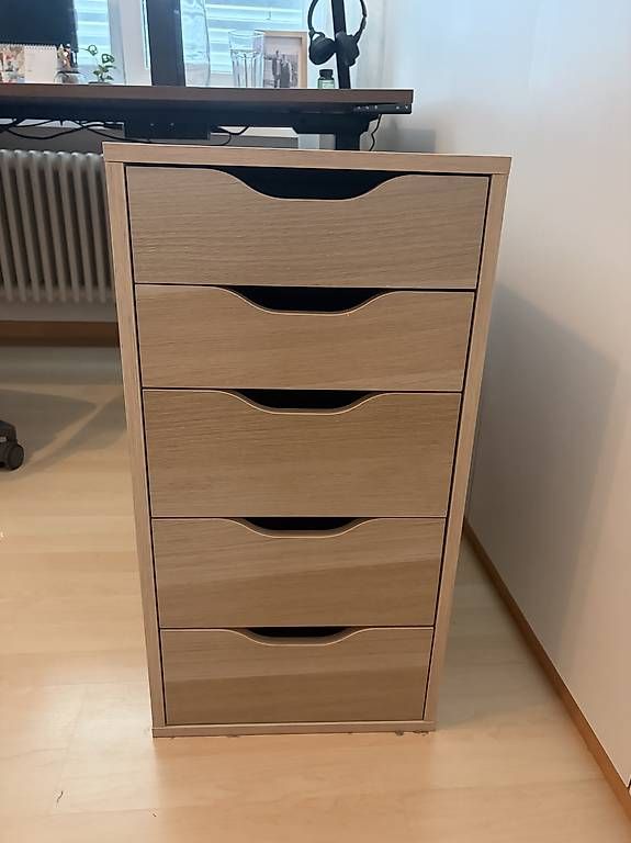 Cassettiere: Büromöbel Ikea Alex – Usato da Bassersdorf venduto da kla_c6kr