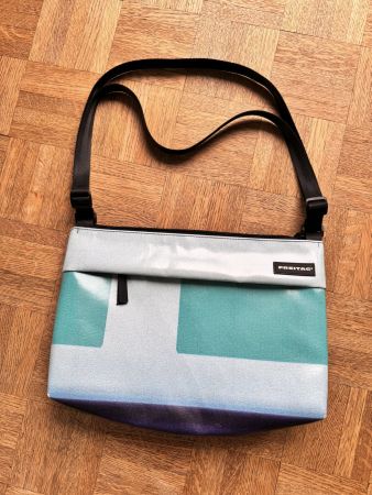 Freitag-Tasche, Modell LOU