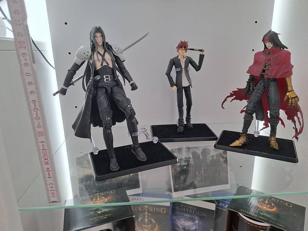 Jeux: Final Fantasy 7 Figuren – D'occasion à Dielsdorf par cmo_c6hy