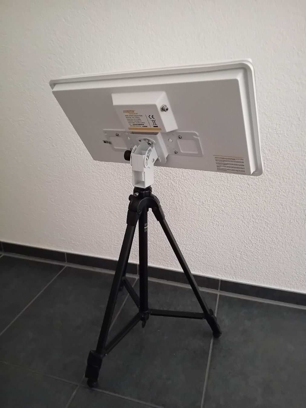 Antenne parabolique: Selfsat Sat-Antenne – D'occasion à Burgdorf par carodesign1 1