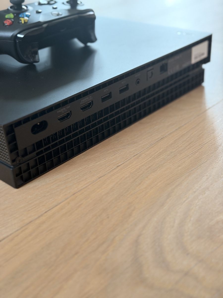 Microsoft Konsolen: Xbox One X 2TB – Gebraucht aus Cham von dom_99 5