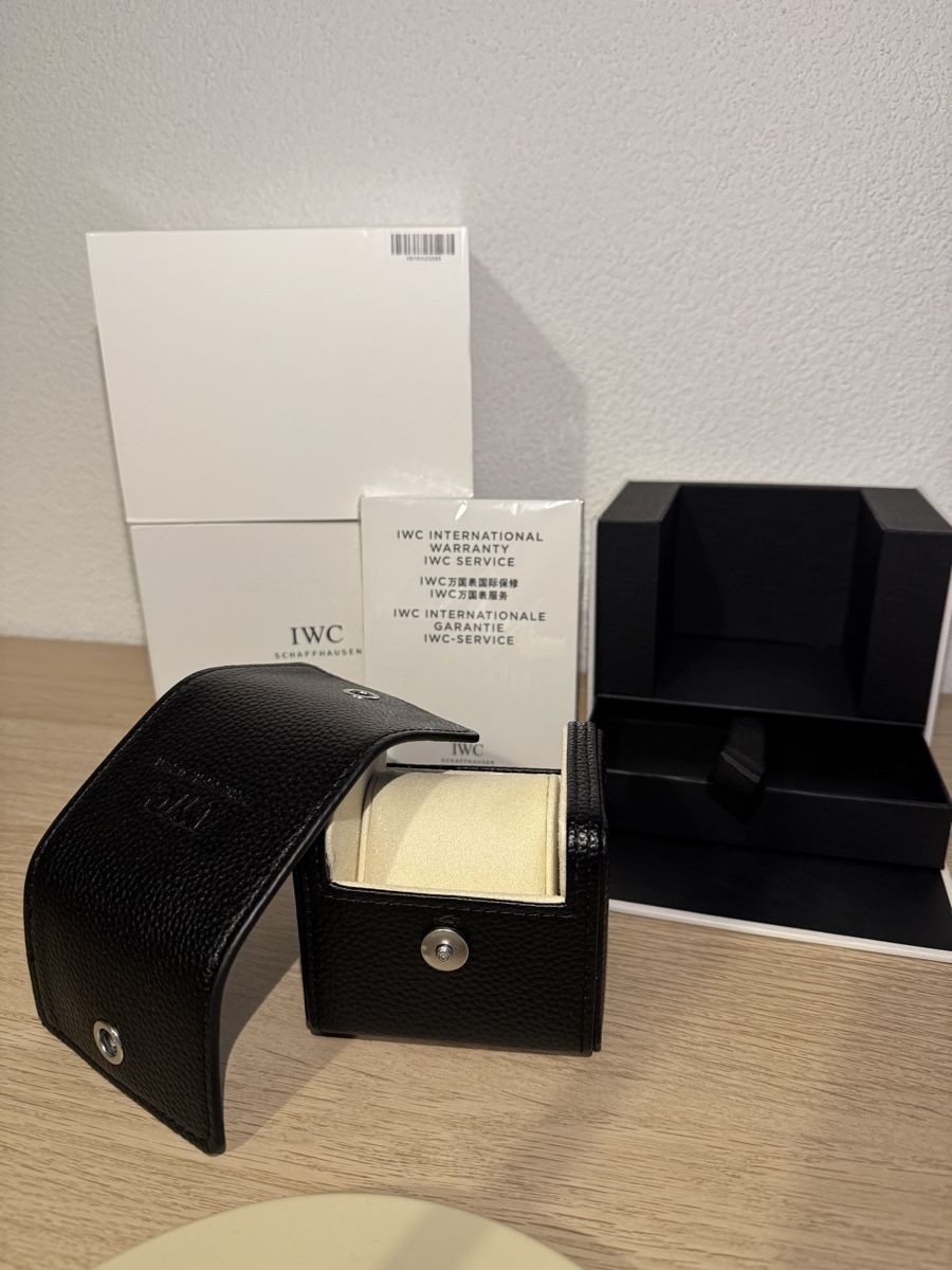 Boîtes de montres: IWC Uhrenbox – Neuf (Voir description) à Ebikon par aktsmrt 1
