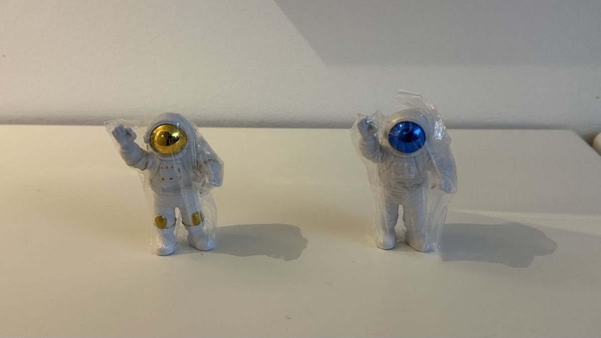 Statuette: Astronaut Figur Neu, Blau,  10 cm – Nuovo (secondo la descrizione) da Basel venduto da Zomeg 2
