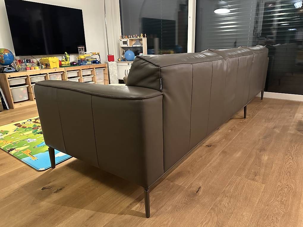 Divani: RAUM.FREUNDE Designer-Sofa - Top Zustand, Echtleder – Usato da Binningen venduto da xia_gkl9 3