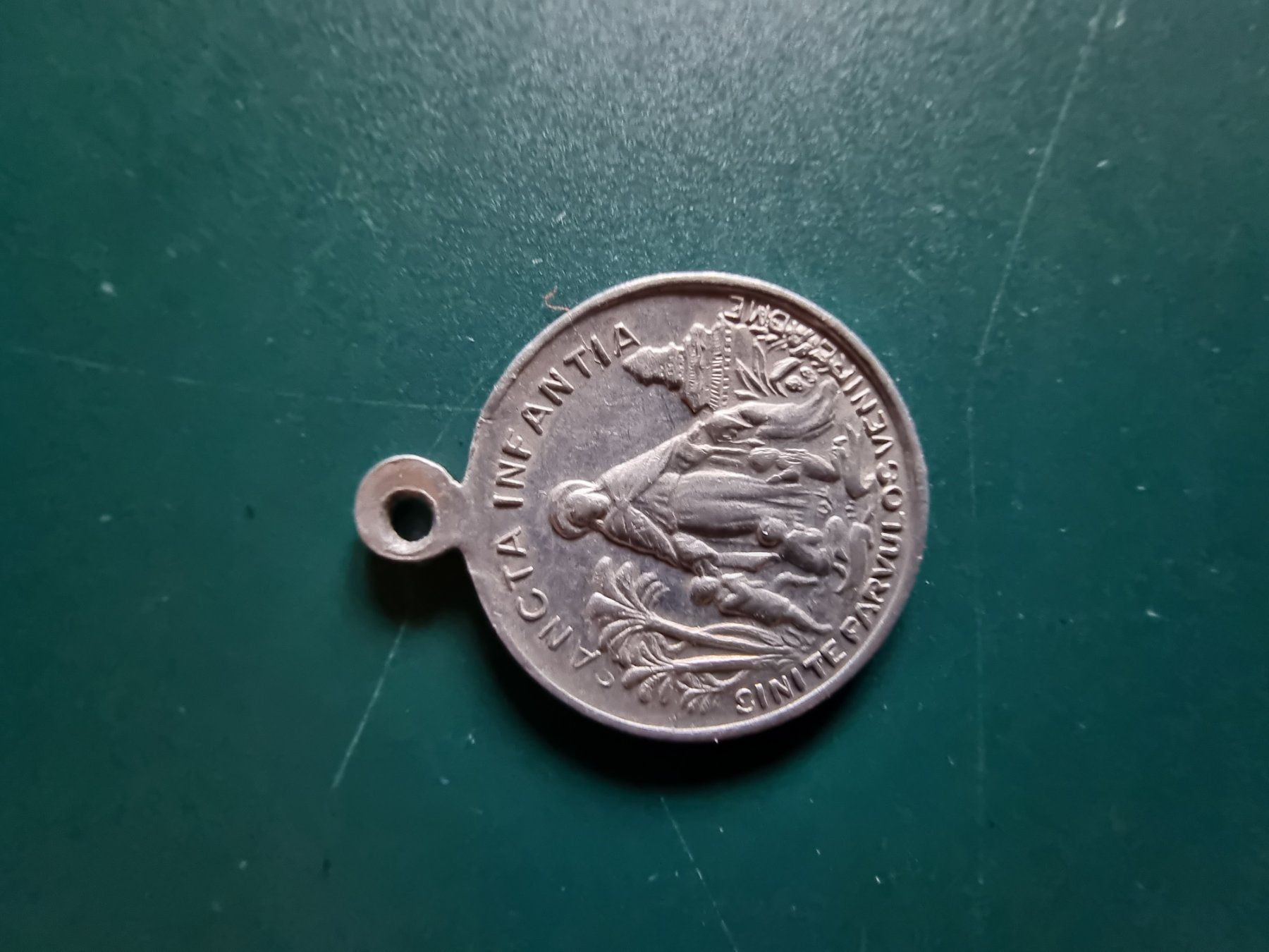 Ciondoli: Medallions – Usato da Zuzgen venduto da ricard11 3