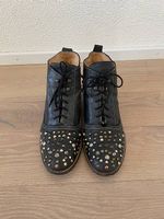 Italienische Leder-Stiefeletten, weiches Leder, Nieten 