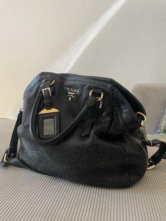 Prada Handtasche Echtleder schwarz guter Zustand