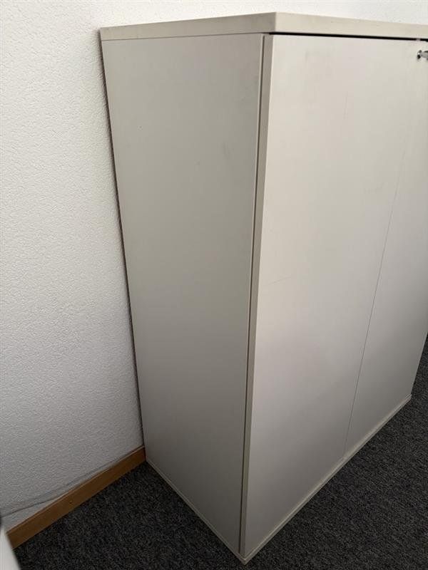 Ikea Schränke: Armoire IKEA blanche à portes – Gebraucht aus Yverdon-les-Bains von bhoewler 4