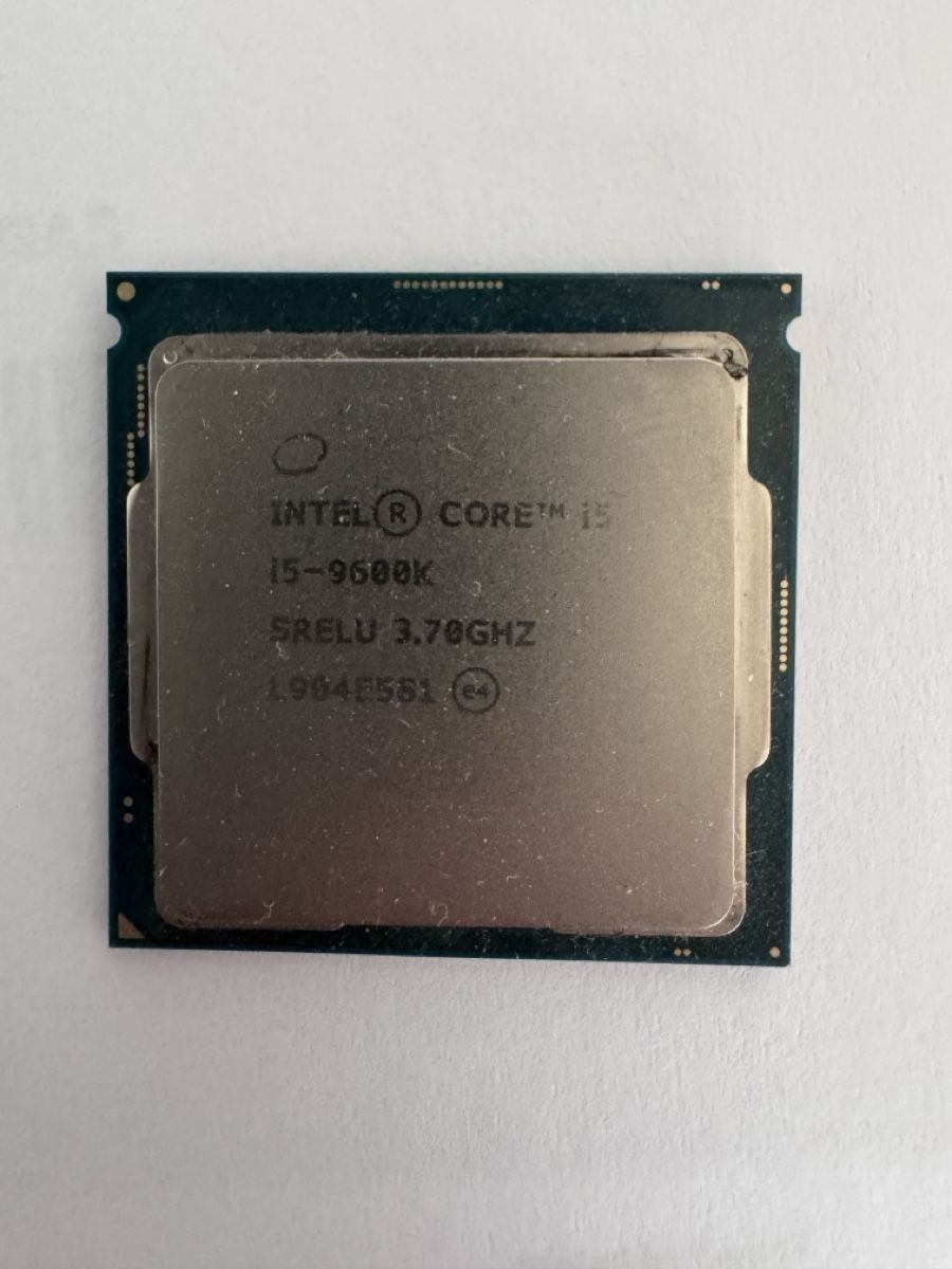 Intel Componenti elettronici: Intel Core i5-9600K CPU - Top Zustand – Usato da Au SG venduto da zoc_krj6