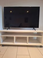 GRATIS mobile TV bianco con rotelle da venire a ritirare