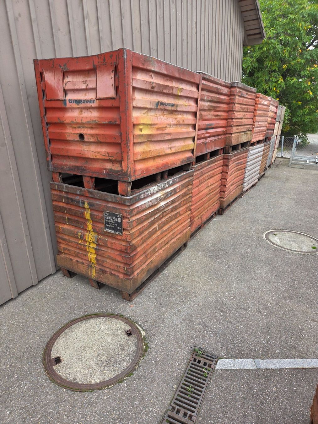 Contenitori edile: Materialbox - Stahlmulde – Usato da Oberhasli venduto da General-Dealer 1