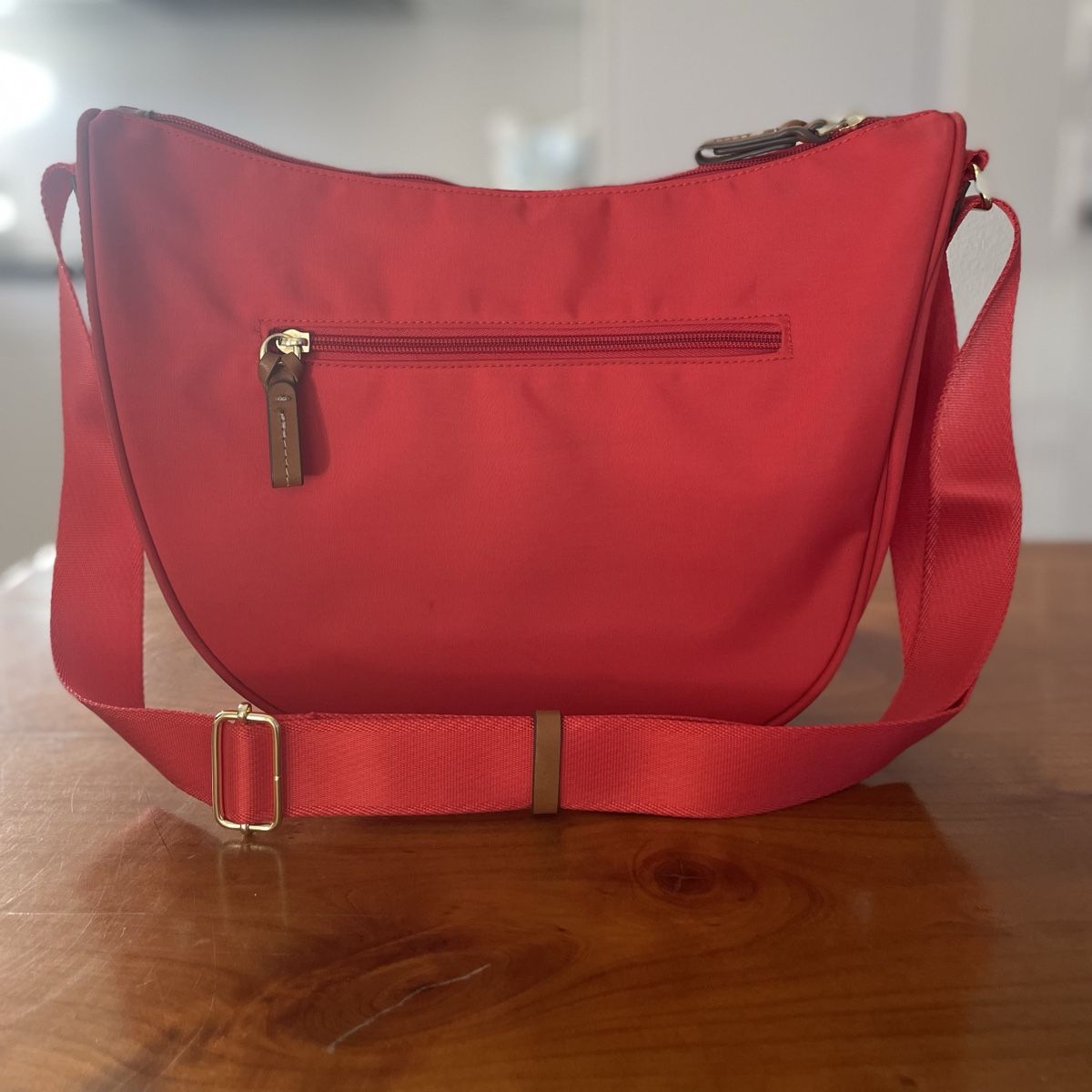 Taschen für Damen: Borsa Bricks rossa X-bag – Gebraucht aus Andermatt von DCC_70 1