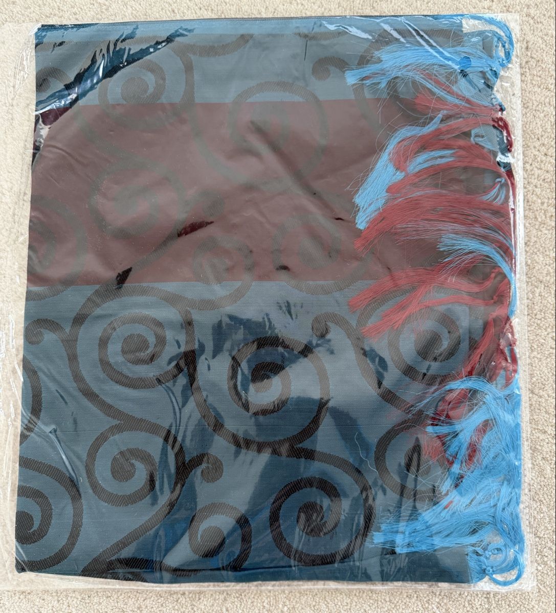 Foulards & écharpes: Schal mit Fransen blau rot, Neu – Neuf avec emballage d'origine à Wettswil par Elsol 1