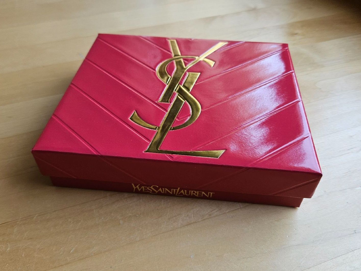 Tutte le decorazioni: Yves Saint Laurent YSL Box pink – Nuovo (secondo la descrizione) da Schaan venduto da car_wrv2