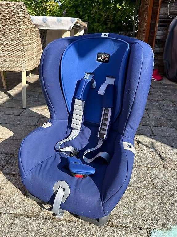 Britax Römer Seggiolini per auto: Kindersitz Britax Römer Duo – Usato da Gelterkinden venduto da Seraina020